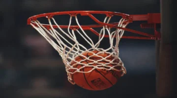 نهائي مرتقب.. توقيت مباراة الإمارات والإفريقي في كأس دبي لكرة السلة